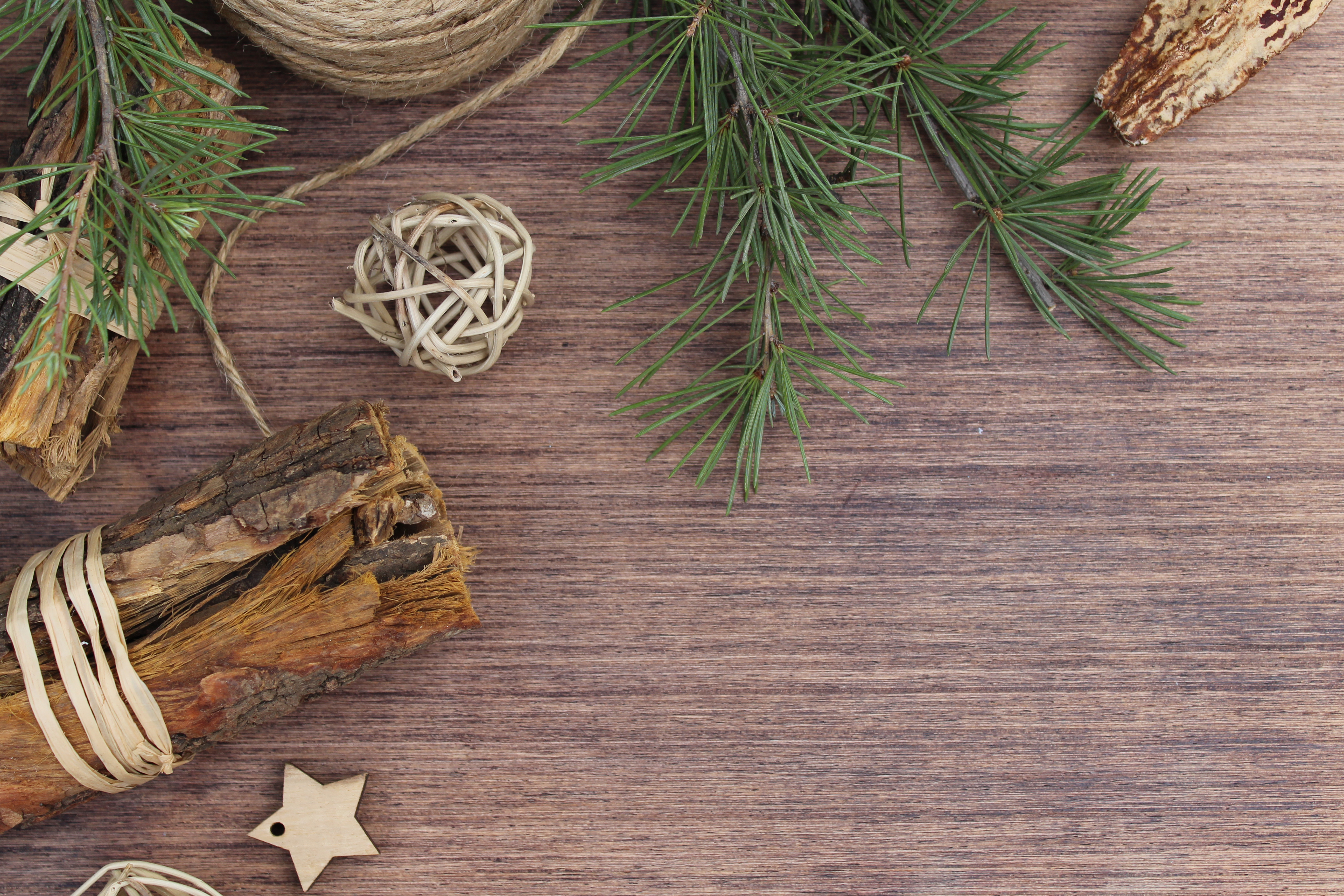  christmas-elements-wooden-background
